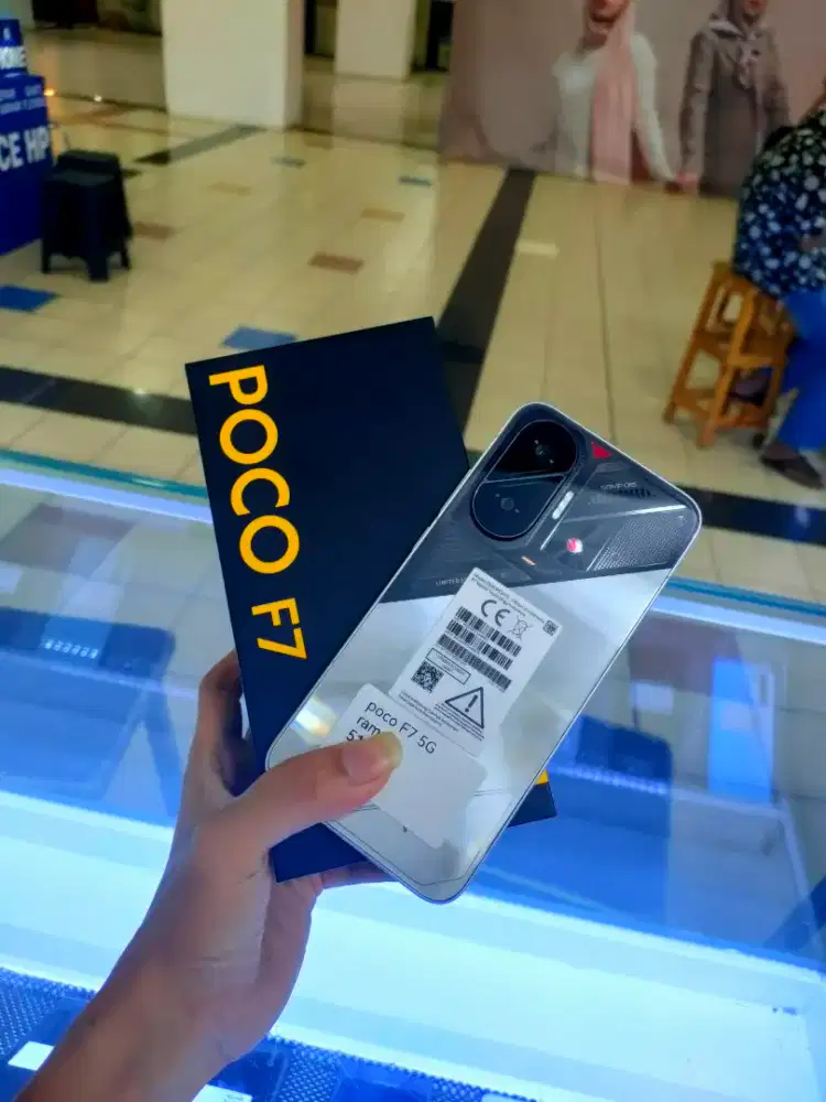 Poco f7 5g 12/512