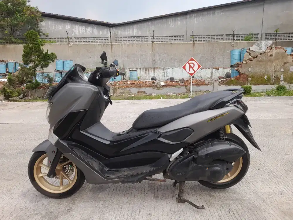 NMAX 2018 MULUS KM RENDAH