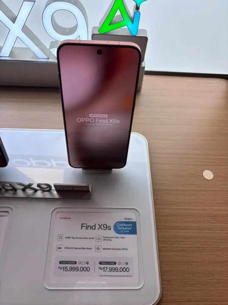 Oppo Find X9 Ultra dan Find X9S