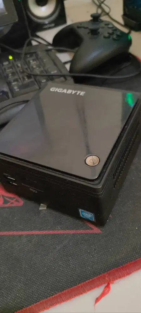 KOMPUTER MINI NUC Gigabyte GB-BACE-3000