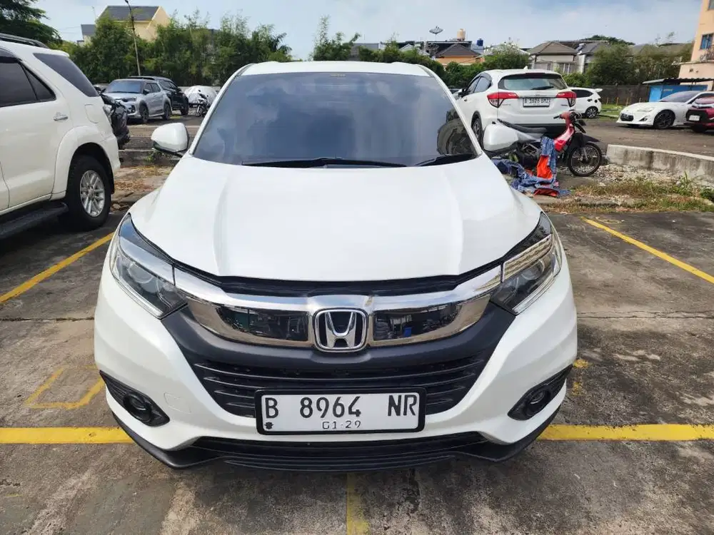 [DP 9JT] Honda HRV E CVT Facelift 2019/2018