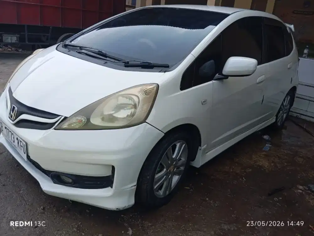 Jual Mobil Bekas Honda Jazz 2010