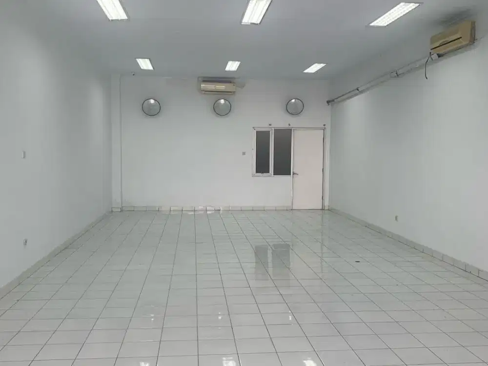 Disewakan Ruko 2 Lantai Kosongan Siap Pakai di BSD Tangerang