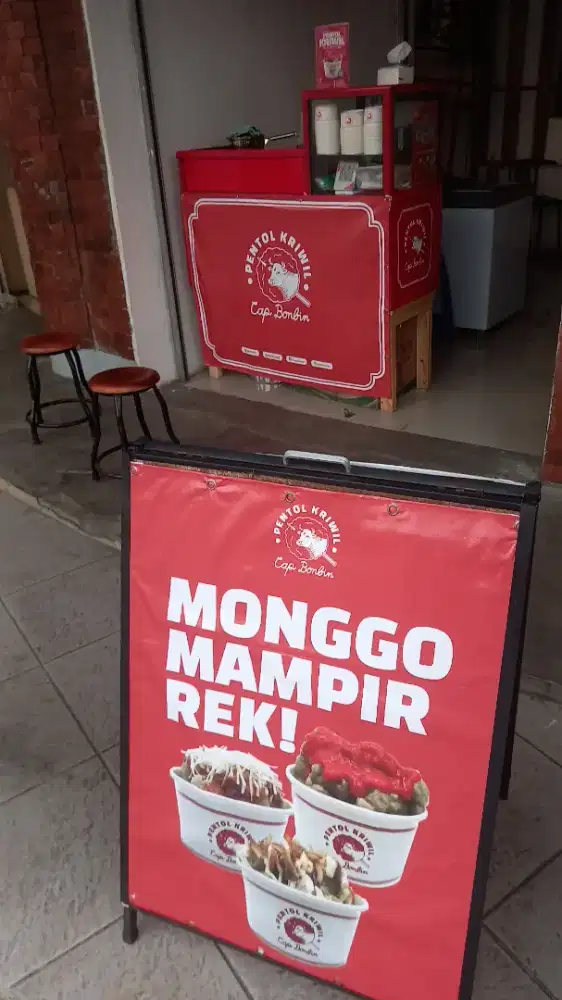 Dibutuhkan penjaga Toko Pentol dan Juice