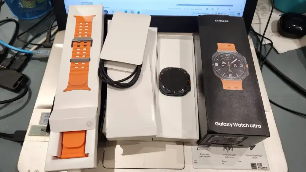 Watch Ultra titanium gray