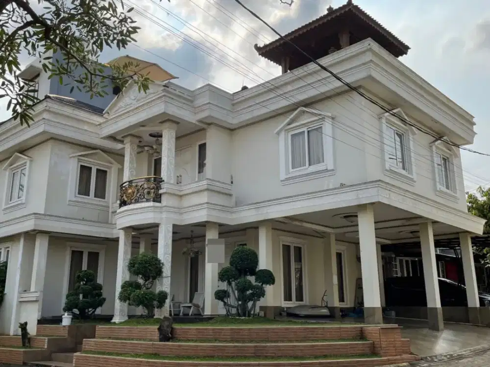 Di Jual Rumah Mewah 2,5 lantau FULL FURNISH
