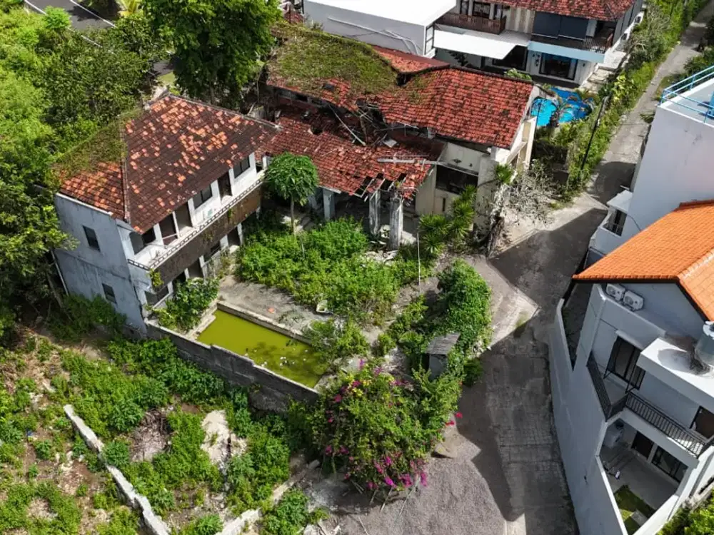 DIJUAL TANAH DAN BANGUNAN DI JL. ULUWATU-BADUNG
