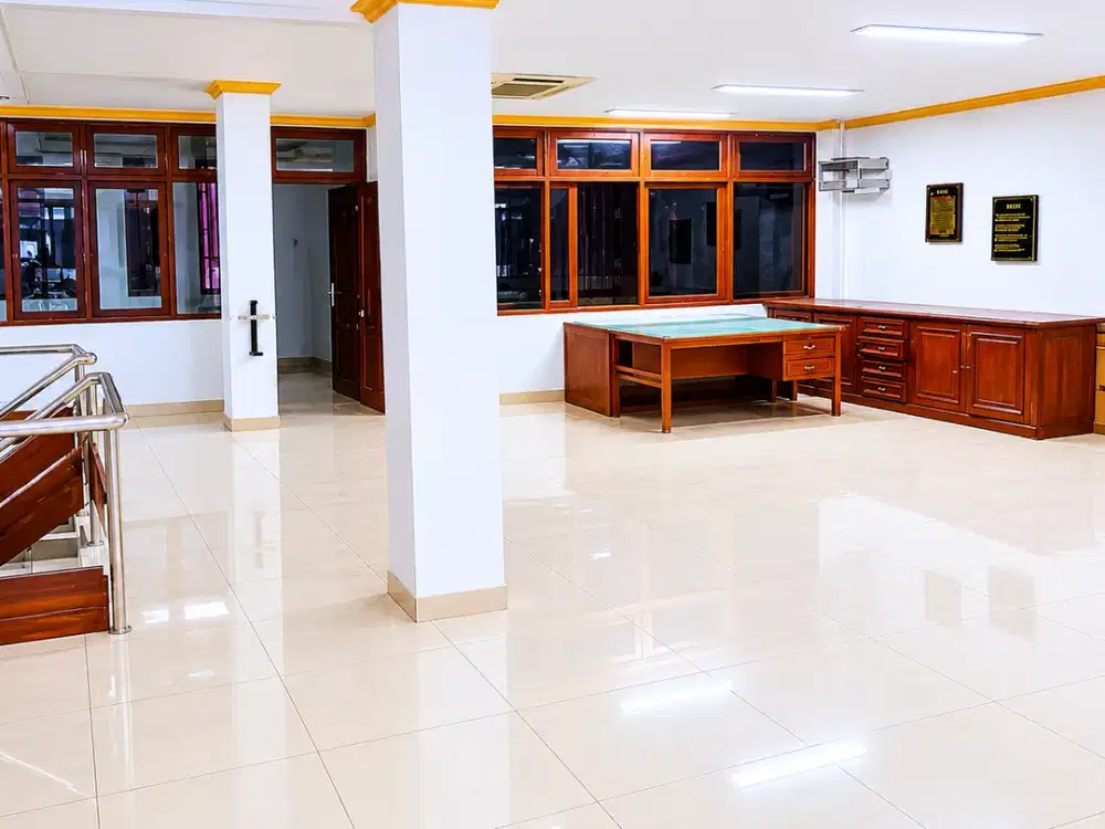 Ruko Gandeng Pinangsia Jakbar 135m² 10x13,5 4LT HGB Siap Pakai