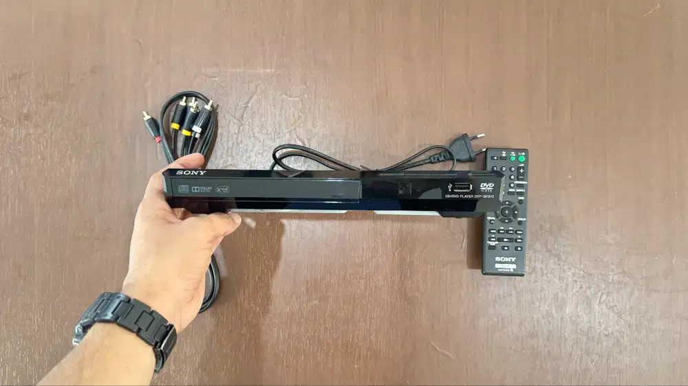 SONY CD/DVD Player DVP-SR370