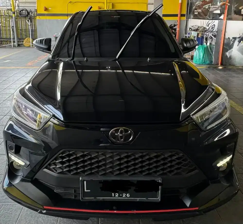 JUAL Toyota Raize GR Sport AT Hitam