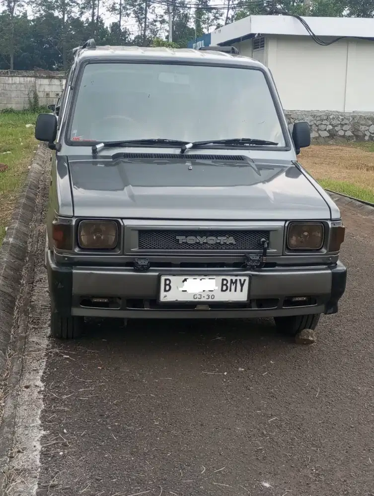 Tpyota Kijang Rover