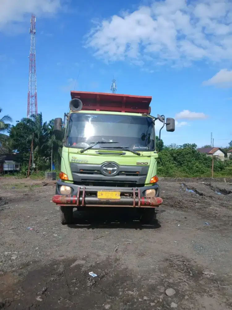 HINO LOHAN FM260 DUMPTRUCK 30 KUBIK