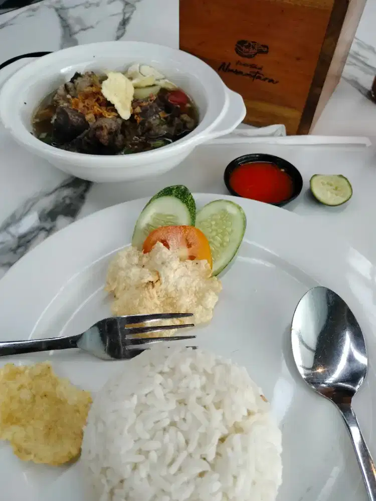 Menerima pesanan