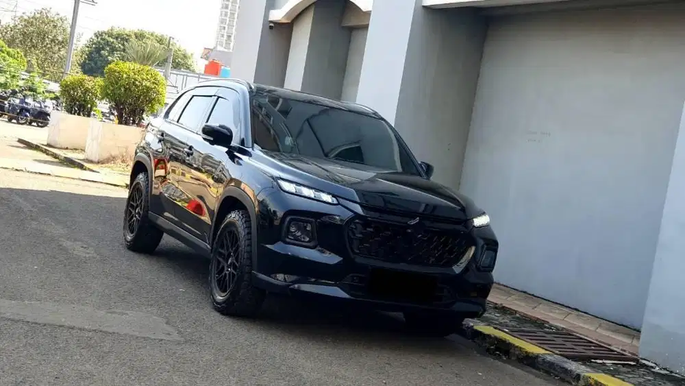 Low Km.7rb Suzuki Grand Vitara GX Hybrid 1.5 Panoramic AT Hitam