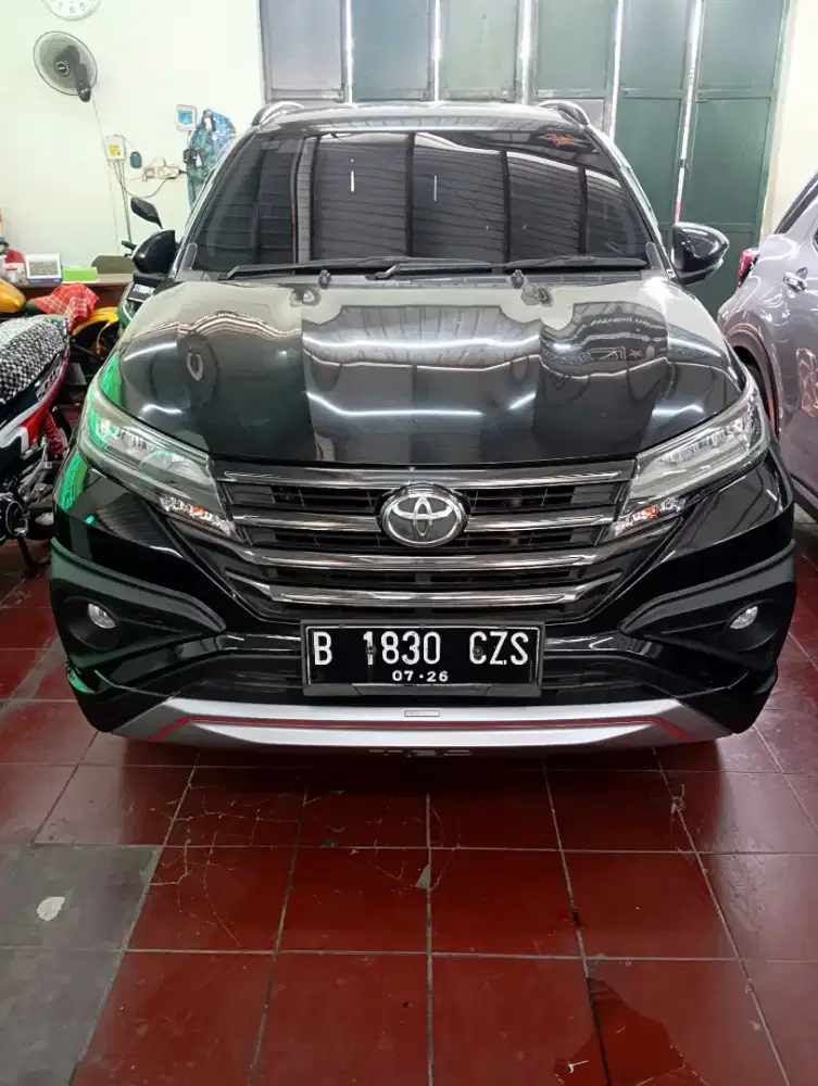 Toyota Rush 1.5 S TRD AT 2021 Hitam