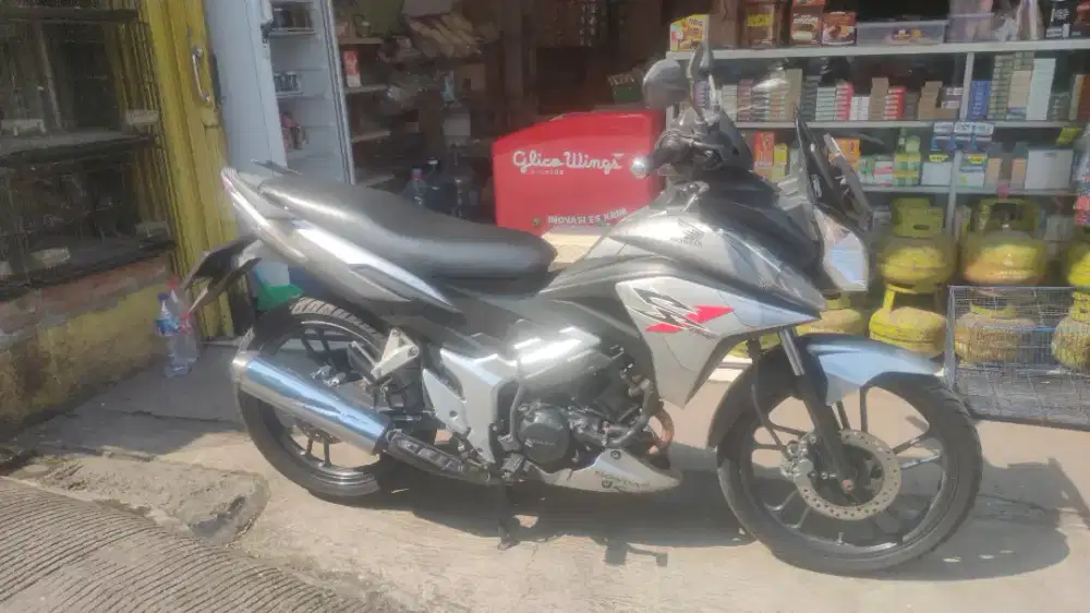 Bismillah di jual Honda CS1 tahun 2008 lengkap pajak idup