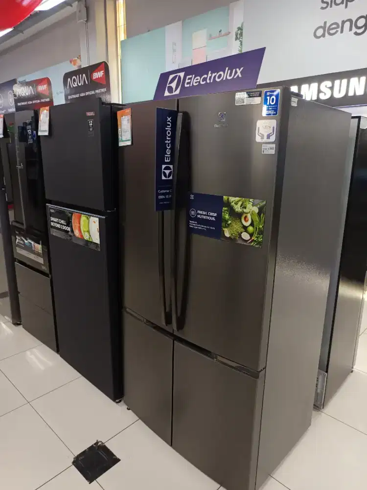KULKAS ELEKTROLUX 4 PINTU EQE6000AB