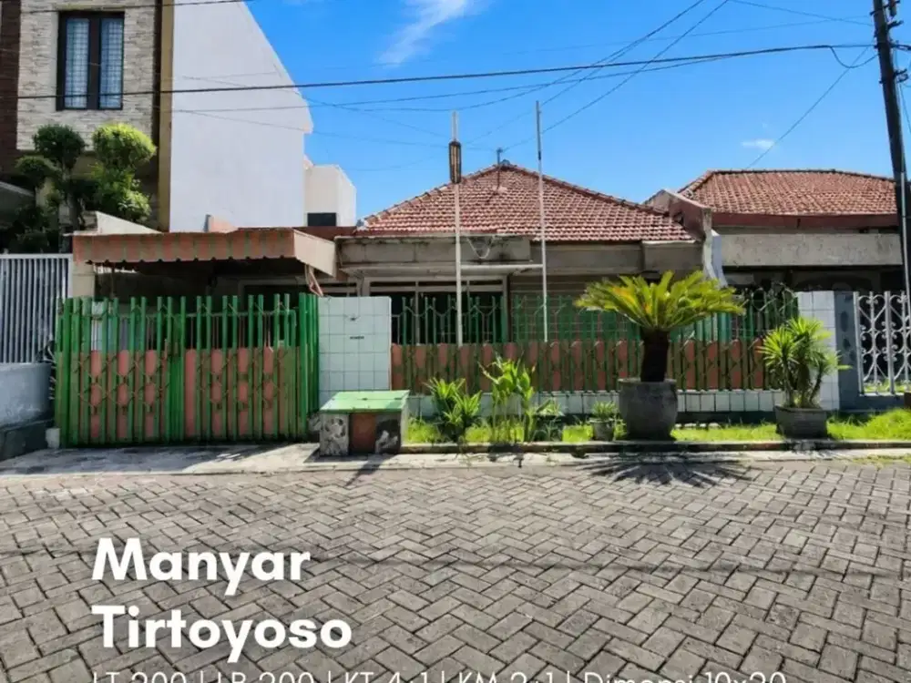 Rumah Manyar Tirtoyoso  STRATEGIS, ROW JALAN 3 MOBIL