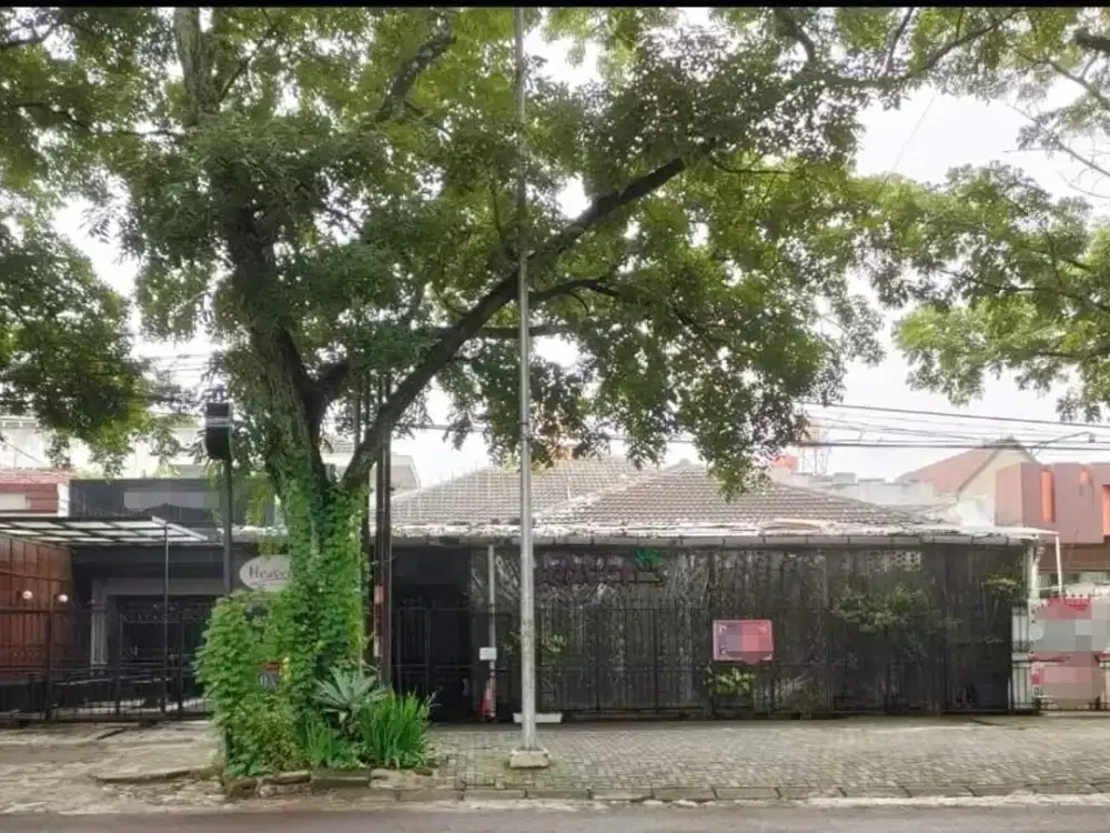 Rumah + Tempat Usaha, Lokasi Premium Jalan Lodaya/ Buah Batu Bandung