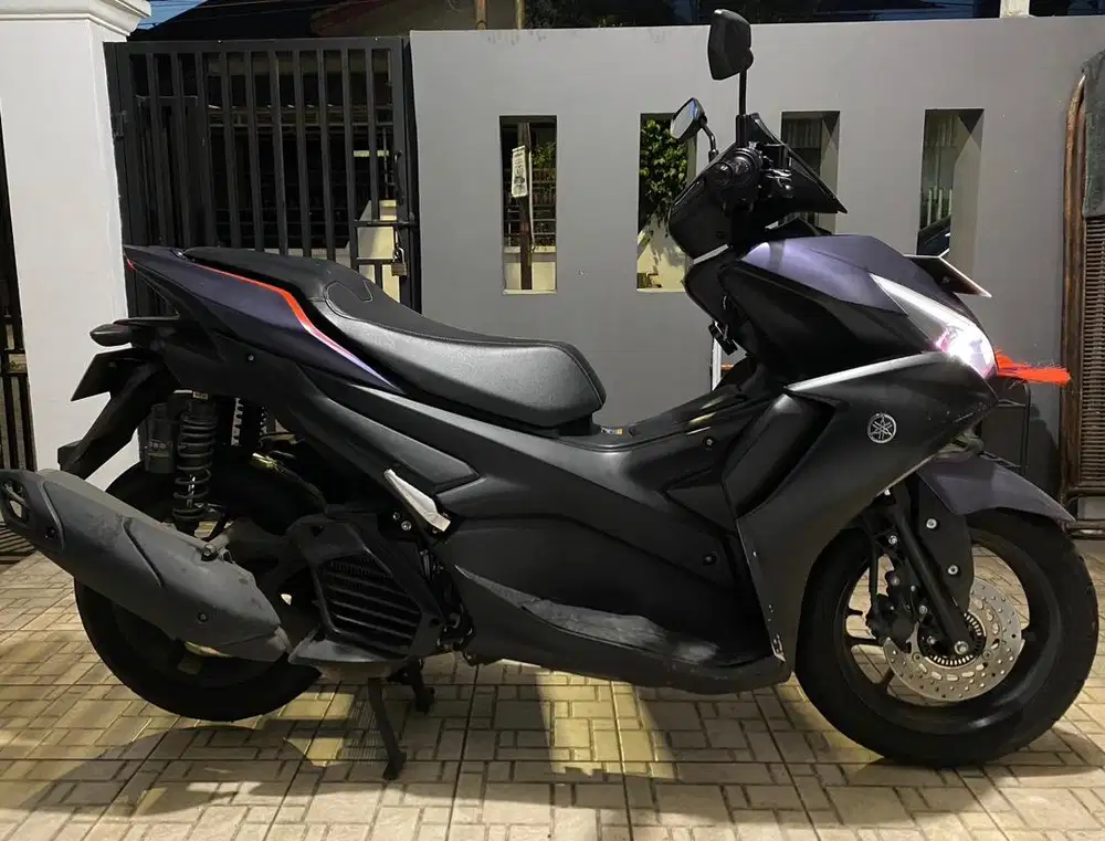 FS : YAMAHA AEROX 2023