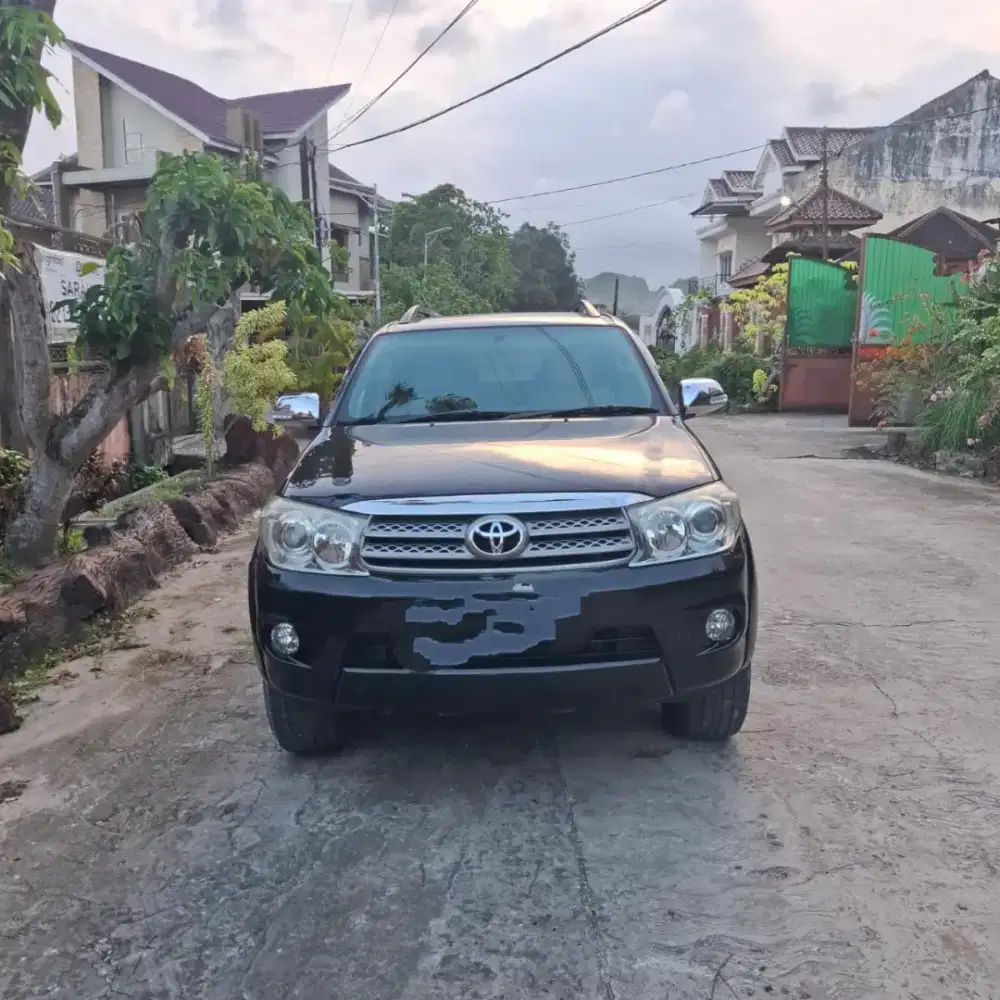 Toyota Fortuner 2.5G 4x2 MT Diesel 2009