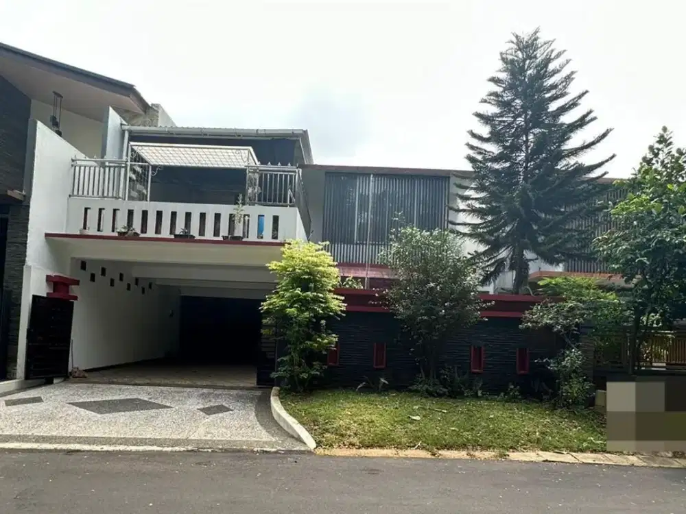 Di Jual Rumah Strategis Cantik di Perumahan Citra Grand Cibubur