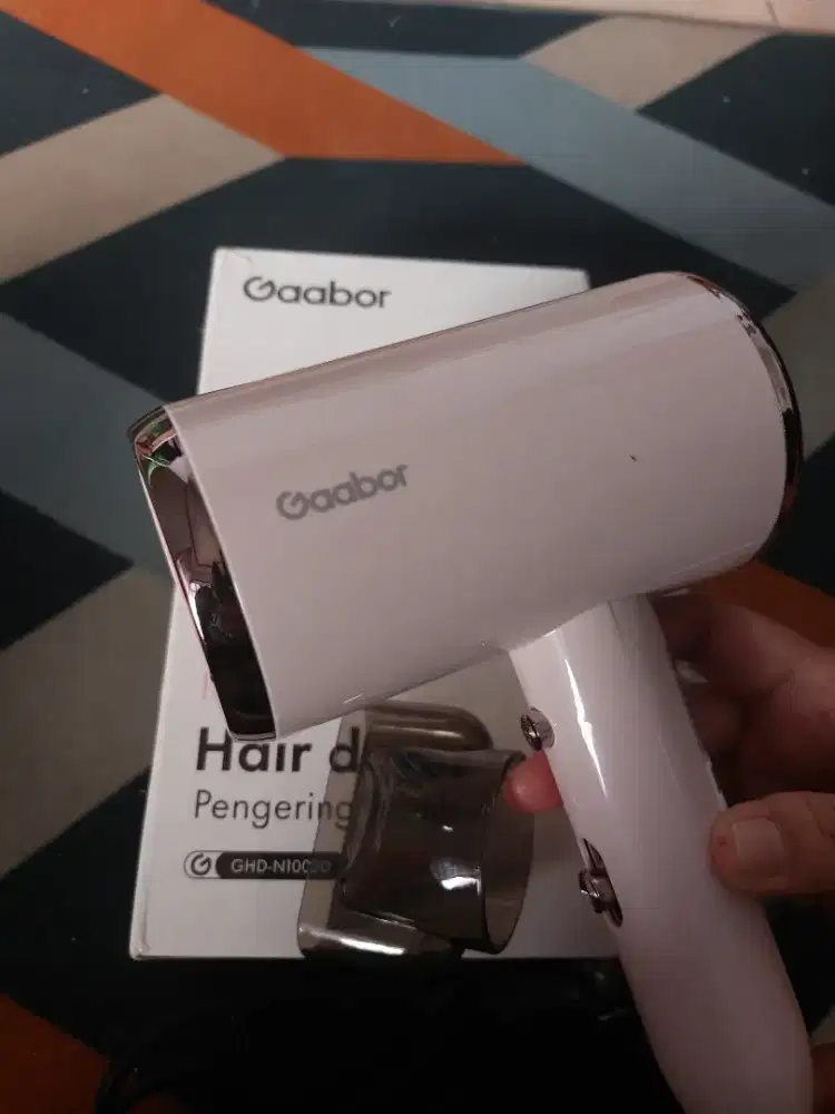 Hair dryer rambut