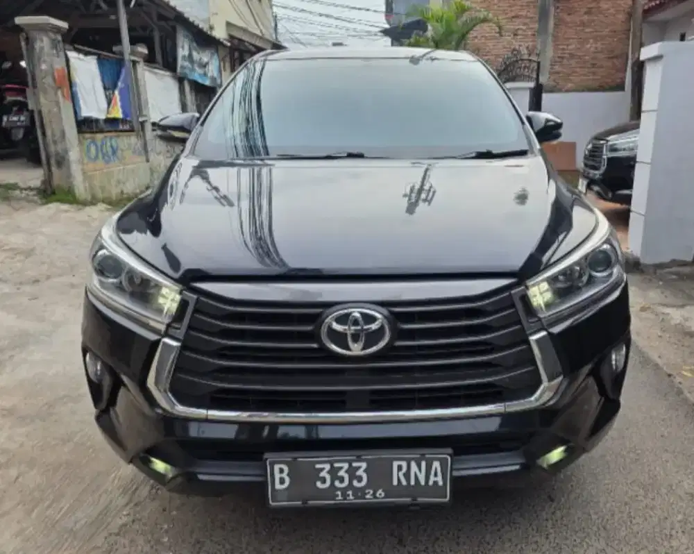 Toyota Innova Reborn V Diesel Matic 2021 Facelift