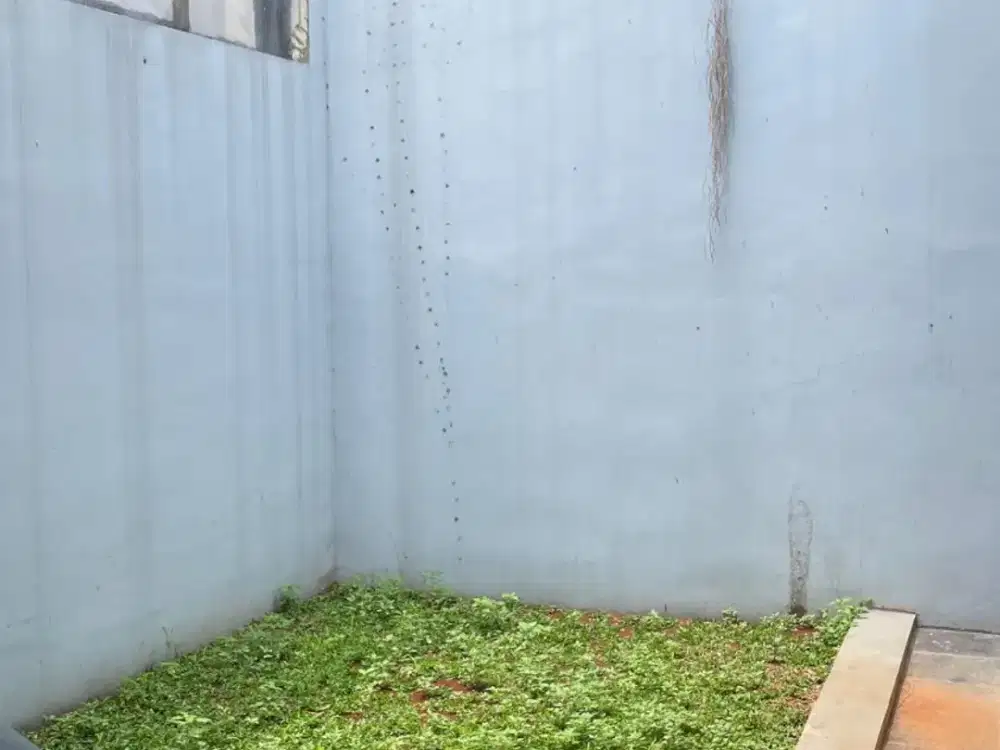 Rumah 2 Lantai Hook Hadap Selatan di Peninggilan Ciledug WT-18334