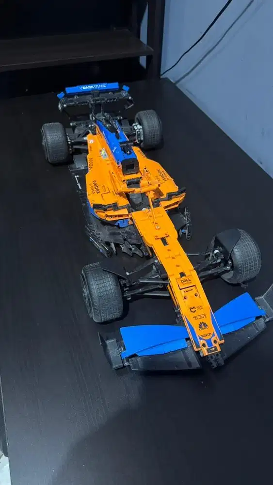 Lego Mclaren F1 edisi pertama