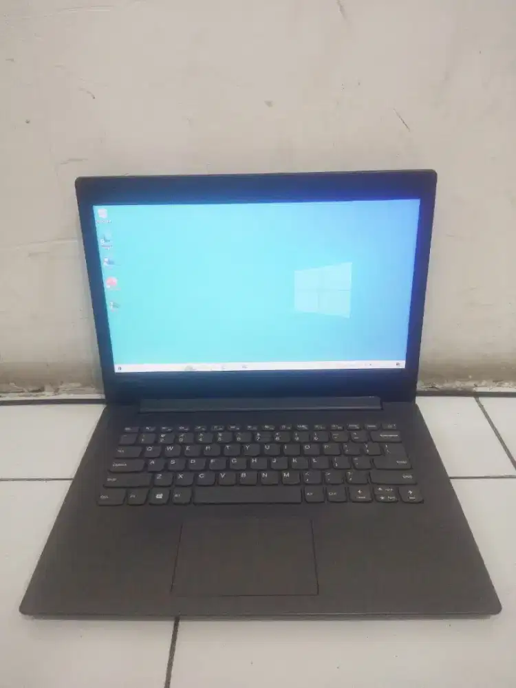 Lenovo Ideapad 330 
AmdA4Gen9 
4gb/500gb