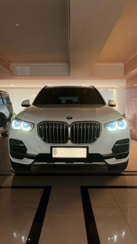 BMW X5 2022 Bensin
