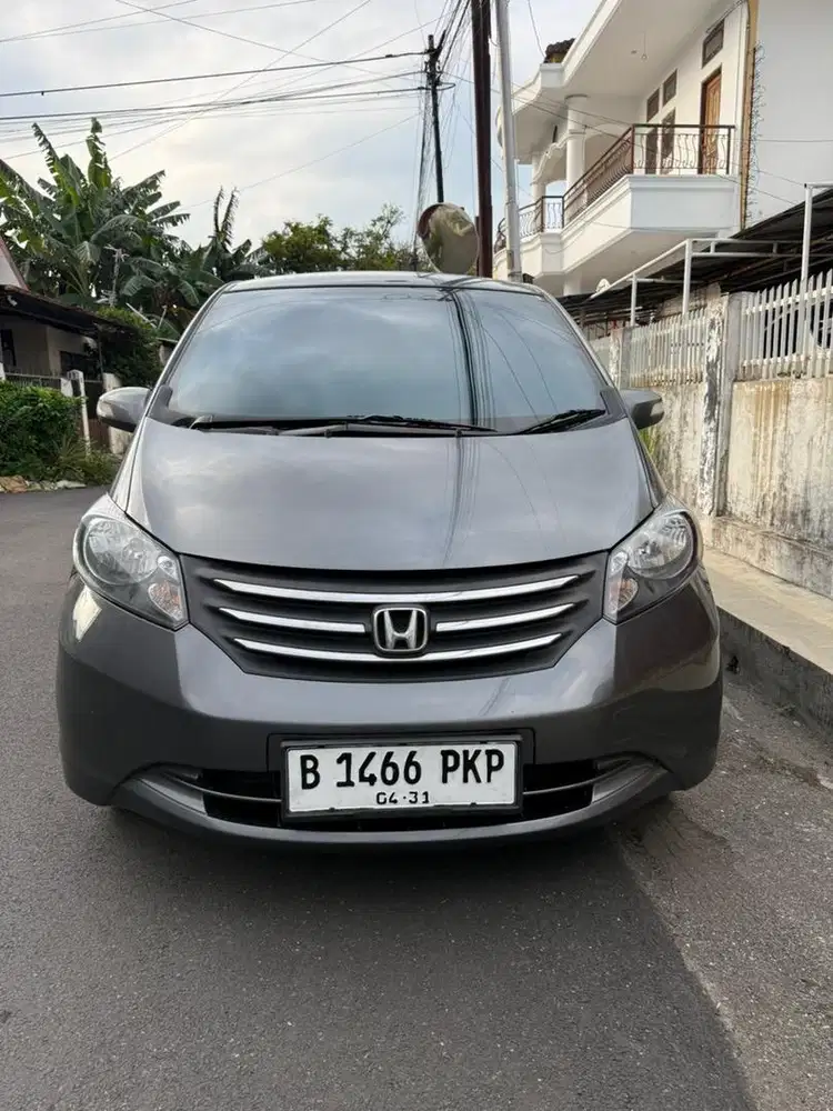 HONDA FREED PSD 2011