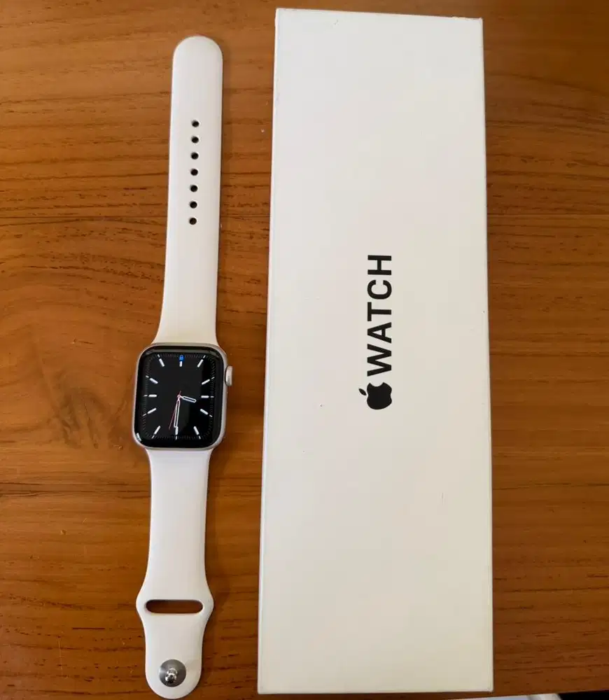 Apple Watch SE 3 40mm Garansi On Mei 2027