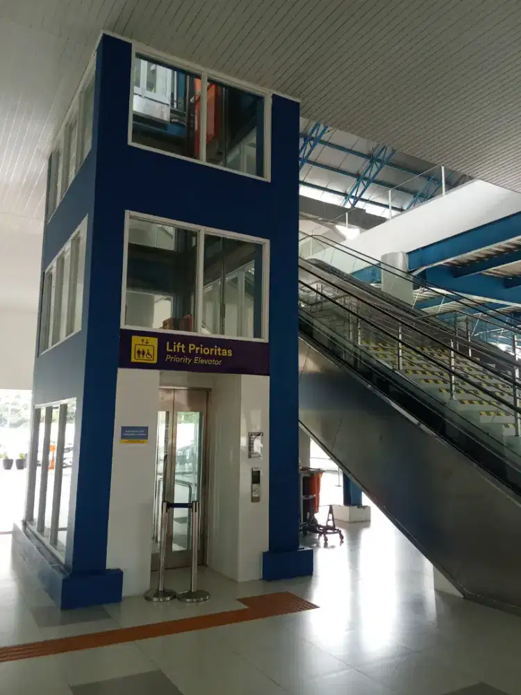Passenger lift, home lift, cargo lift, bed lift, dumbwaiter