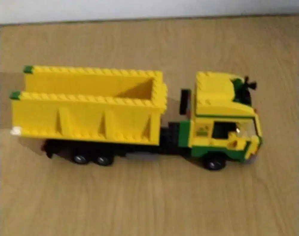 BRICKS ASSEMBLE |  LEGO KW TRUCK TOYS
