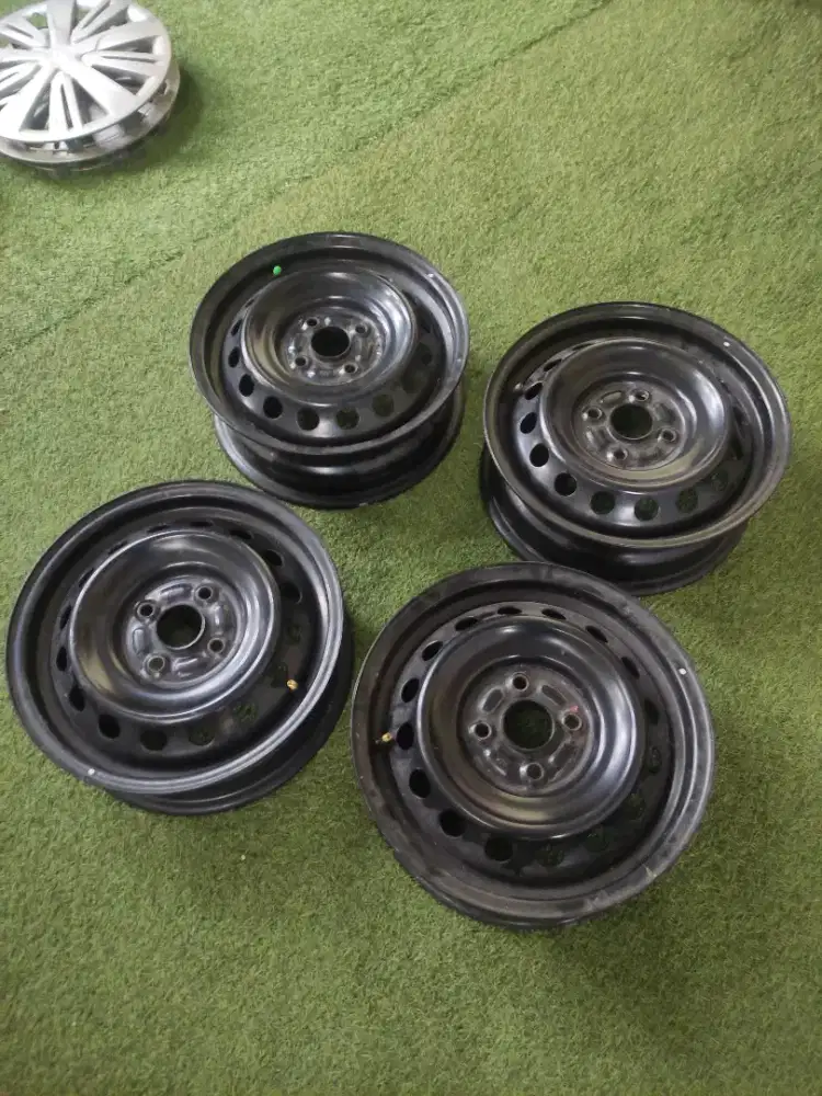 Velg kaleng original ring 14 calya sigra ayla agya datsun