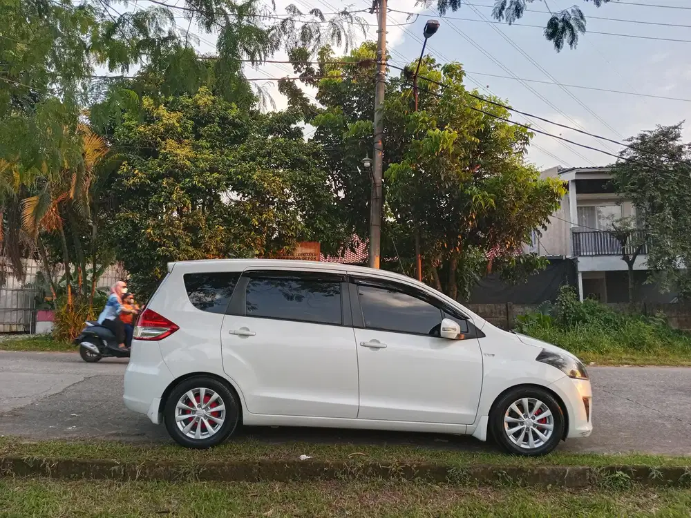 Suzuki Ertiga GX mt 2015 km 75rb record