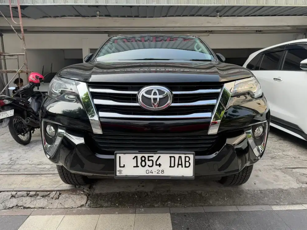 TOYOTA FORTUNER 2.4 VRZ DIESEL MATIC 2017 DP MINIM