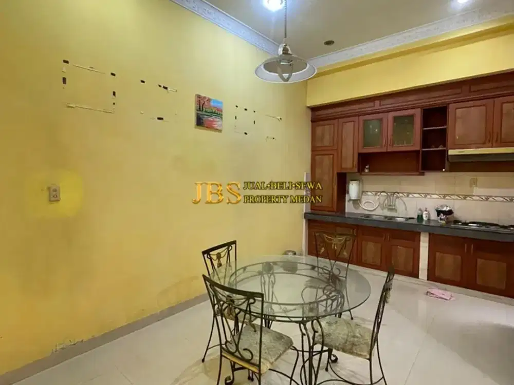 Jual Rumah Siap Huni di Komplek Cemara Hijau - Medan