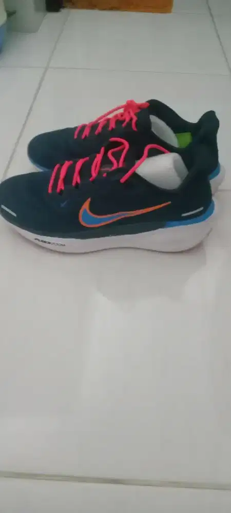 Jual sepatu running pria