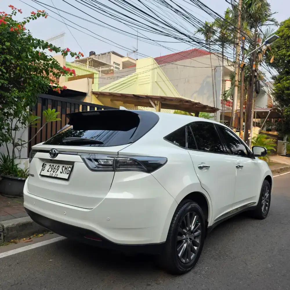 Bagus Rapih Banget. Enk Sekali. Toyota Harrier 2014 Putih