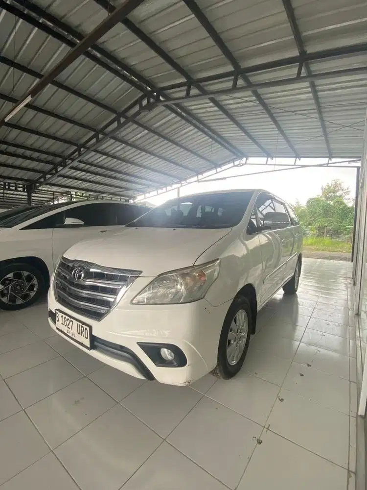 Toyota Innova g matic 2014