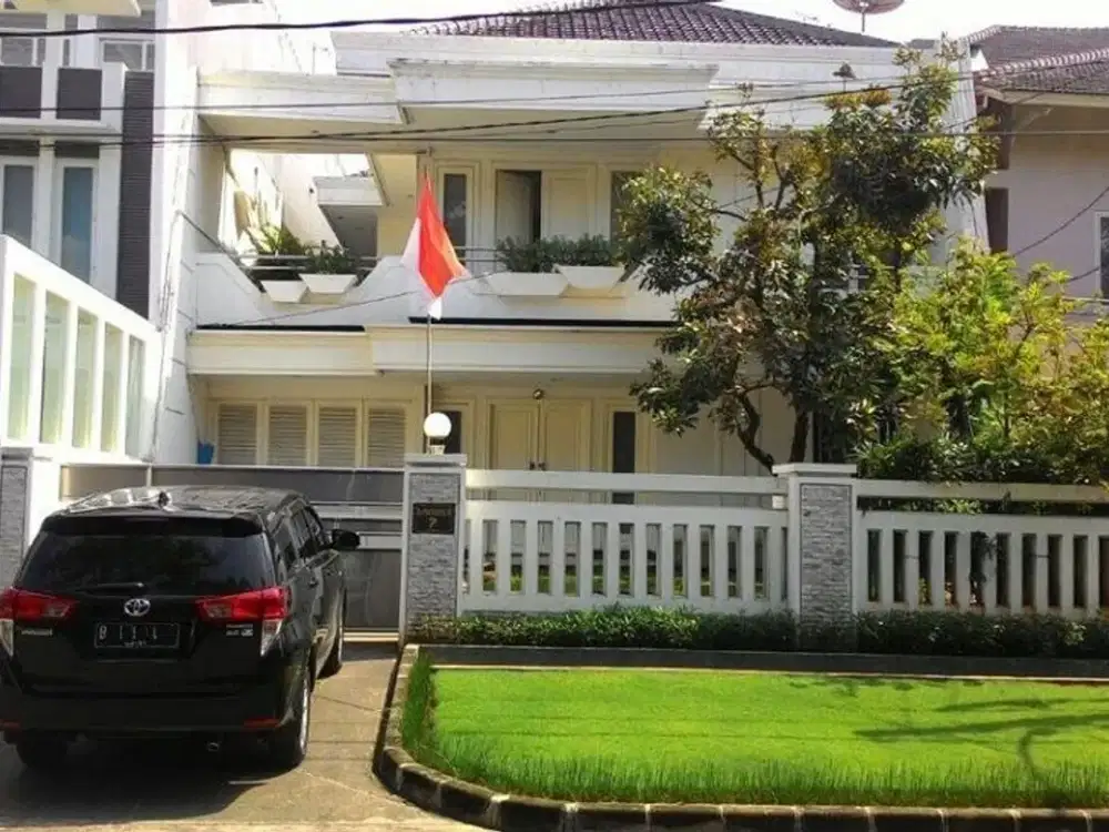 Rumah Ancol Pantai Kuta : 2 Lantai, LT 360 m2, LB 500 m2, Bagus
