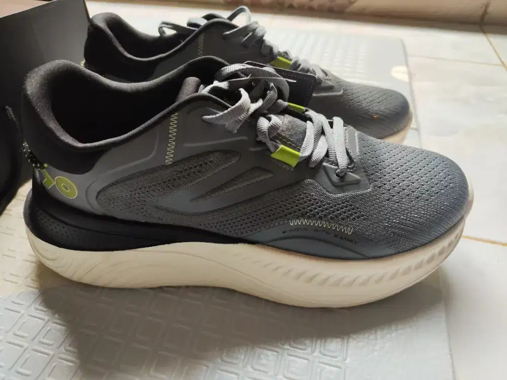 sepatu sneakers running kanky story elevate