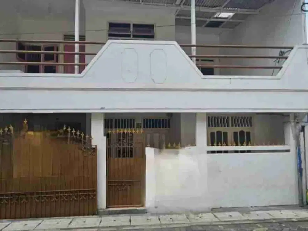 Dijual rumah 2 lantai Di Setro Baru Surabaya