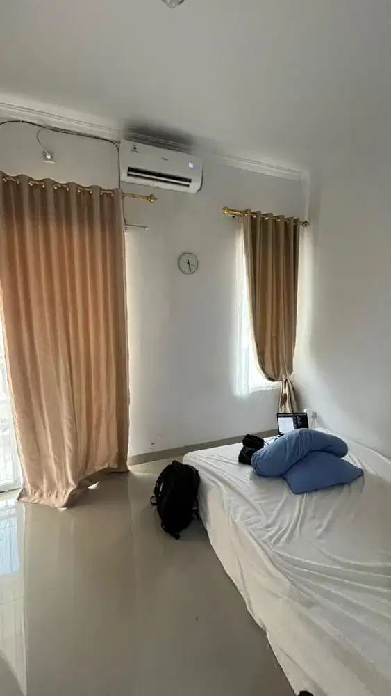 SEWA / OVER KREDIT RUMAH BSD CISAUK SURADITA