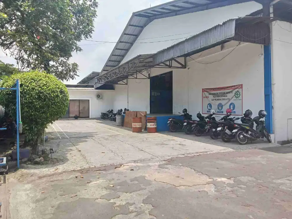 DIJual murah Gudang strategis