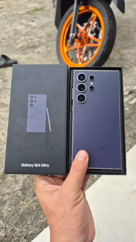 Samsung S24 ultra 12/512