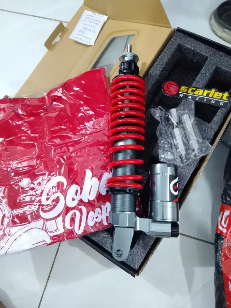 Shock scarlet vespa px